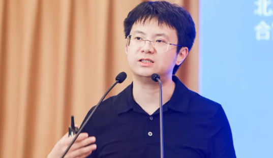 北大90后教授，融資12億
